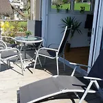 Sandra Mit Balkon -naehe Bodensee&pfaender * 회르브란츠