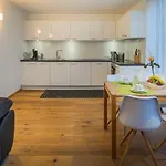 Sandra Mit Balkon -naehe Bodensee&pfaender * Horbranz