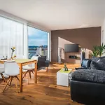 Sandra Mit Balkon -naehe Bodensee&pfaender Hörbranz