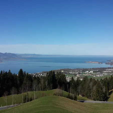 Sandra Mit Balkon -naehe Bodensee&pfaender *